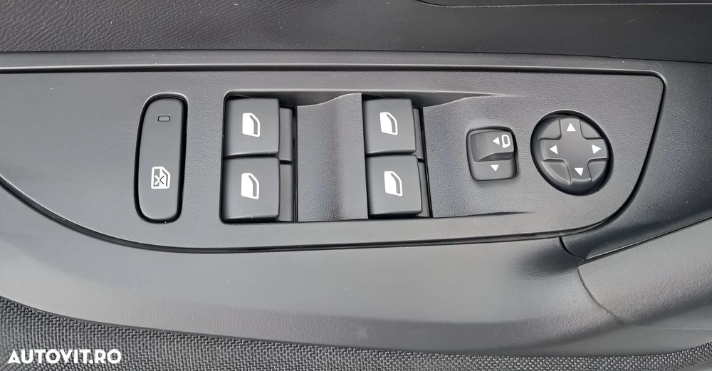 Peugeot 2008 1.2L PureTech 100 S&S BVM6 Active - 12