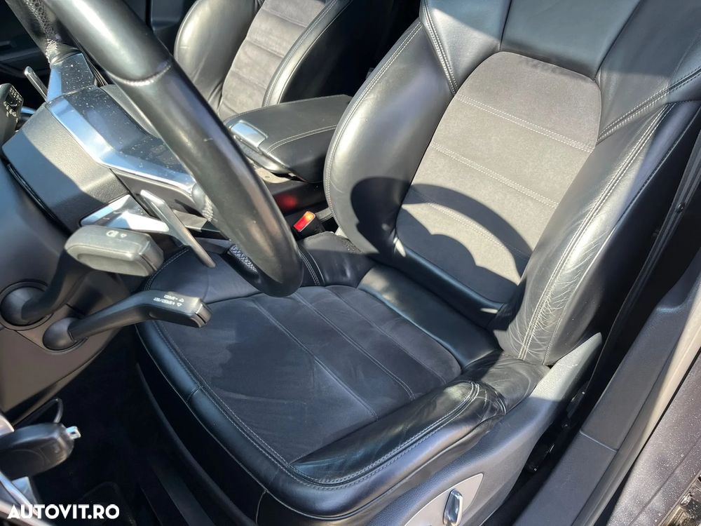 Porsche Cayenne - 11