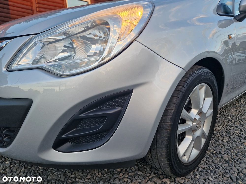 Opel Corsa 1.2 16V Essentia S&S - 37