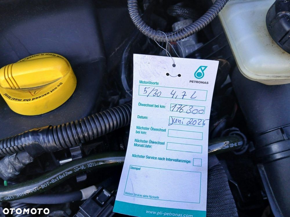 Renault Grand Scenic - 27