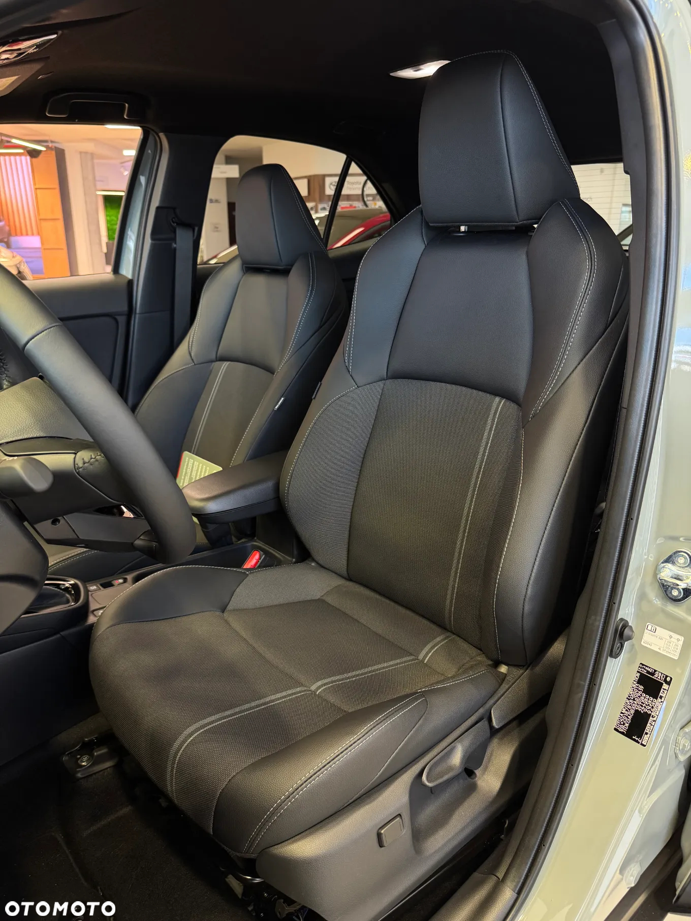 Toyota Yaris Cross Hybrid 1.5 Premiere Edition - 10