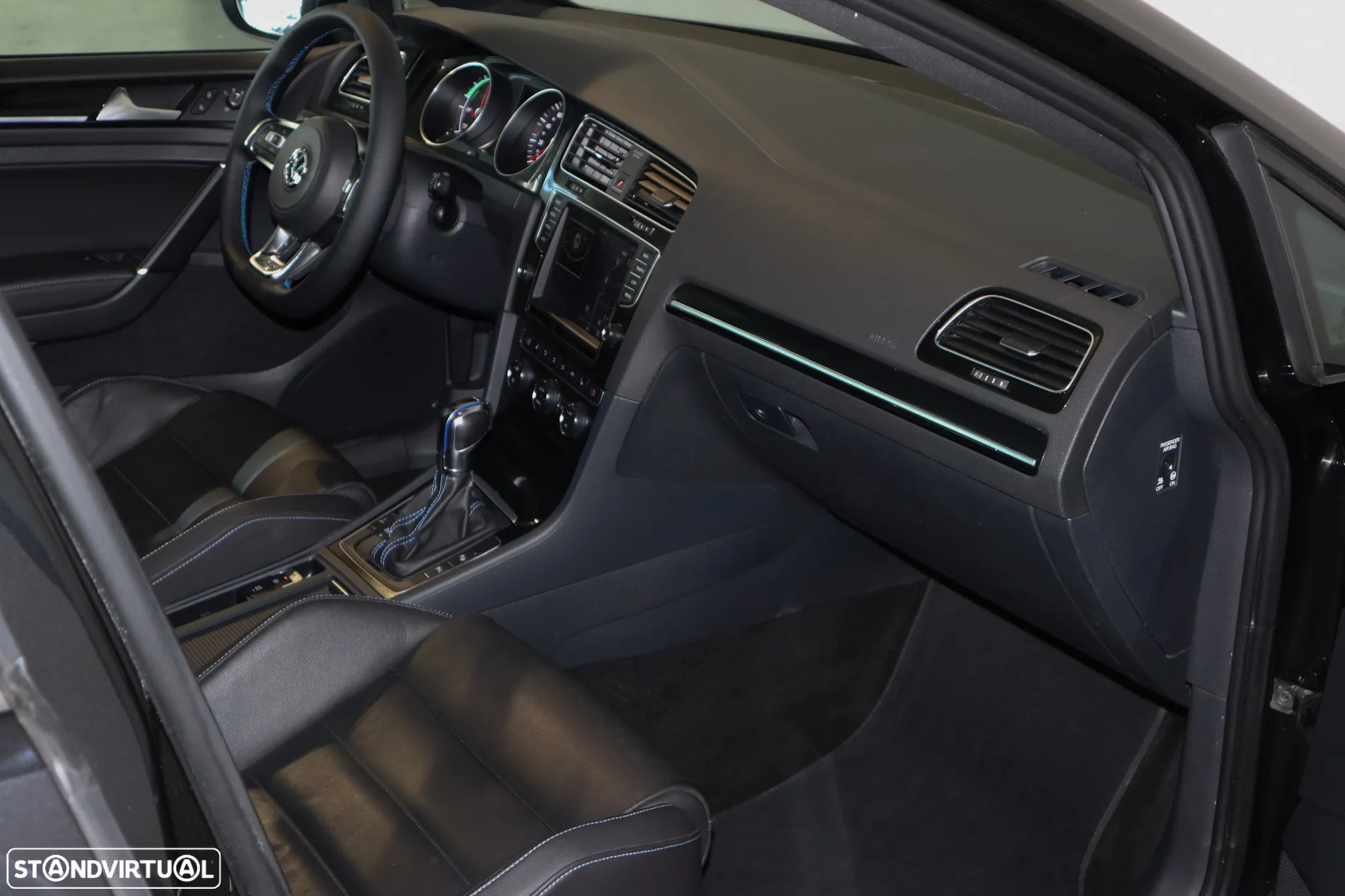 VW Golf 1.4 GTE Plug-in - 12