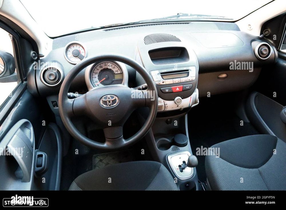 Toyota Aygo - 2
