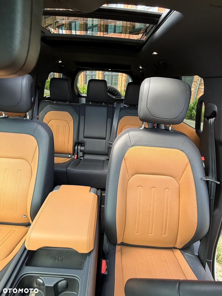Land Rover Defender 3.0 D300 mHEV X - 16