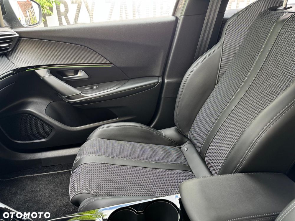 Peugeot 2008 1.5 BlueHDi GT S&S EAT8 - 14