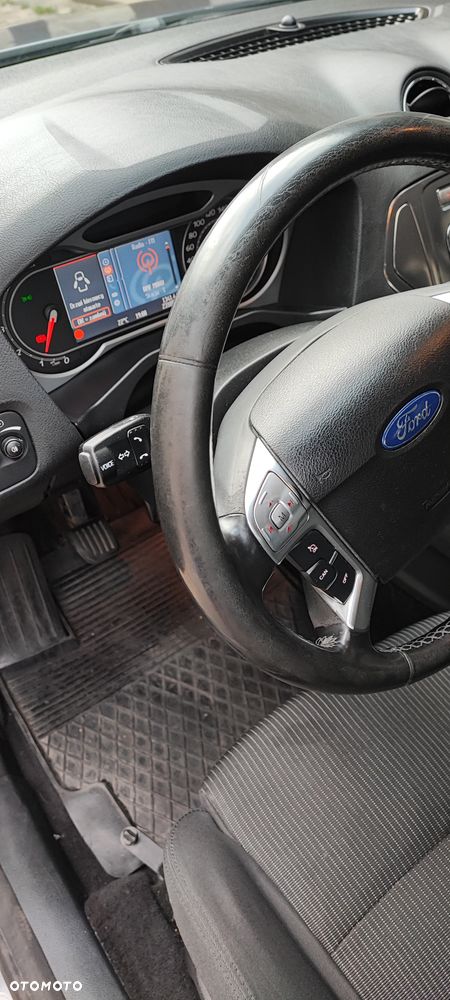 Ford Mondeo 1.8 TDCi Ambiente - 19
