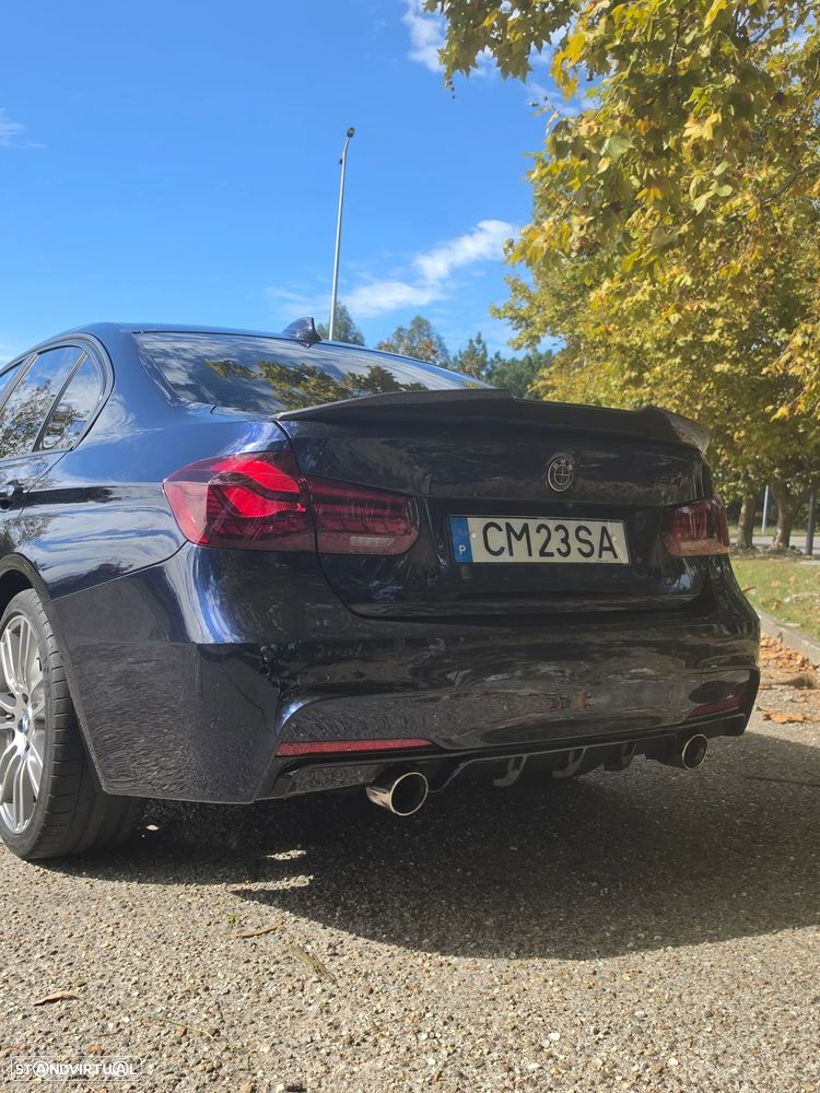 BMW 320 i Pack M - 4