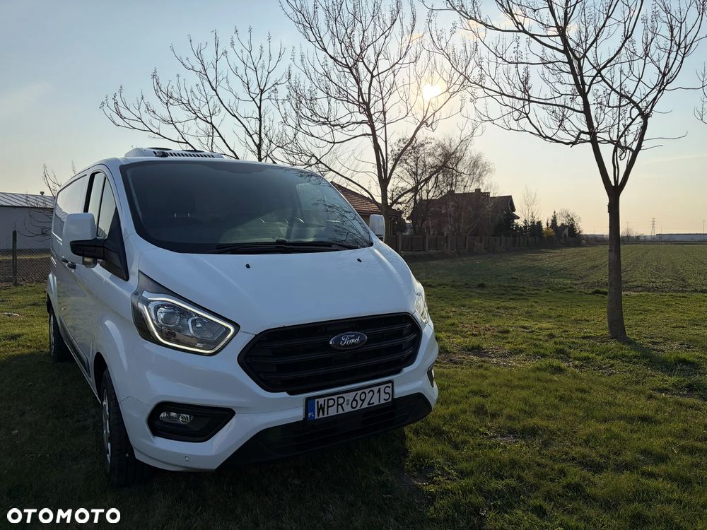 Ford TRANSIT CUSTOM - 12
