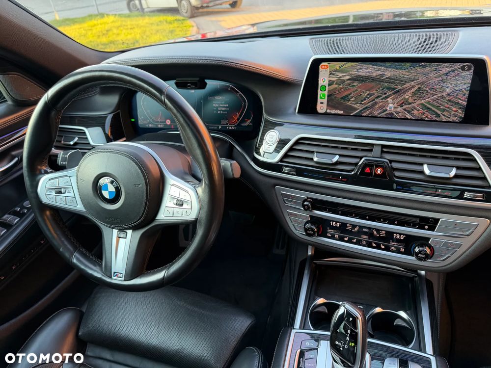 BMW Seria 7 750Ld xDrive sport - 36