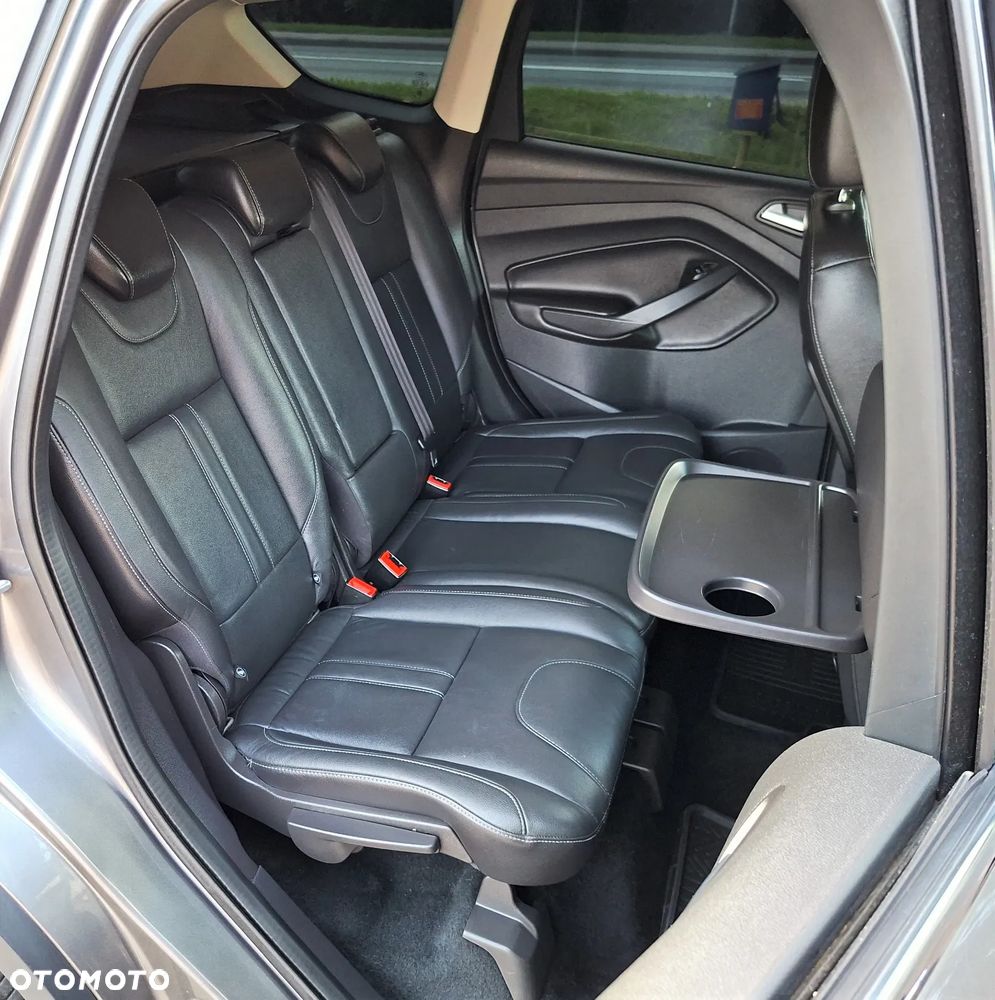 Ford Kuga 2.0 TDCi 4x4 Titanium - 23
