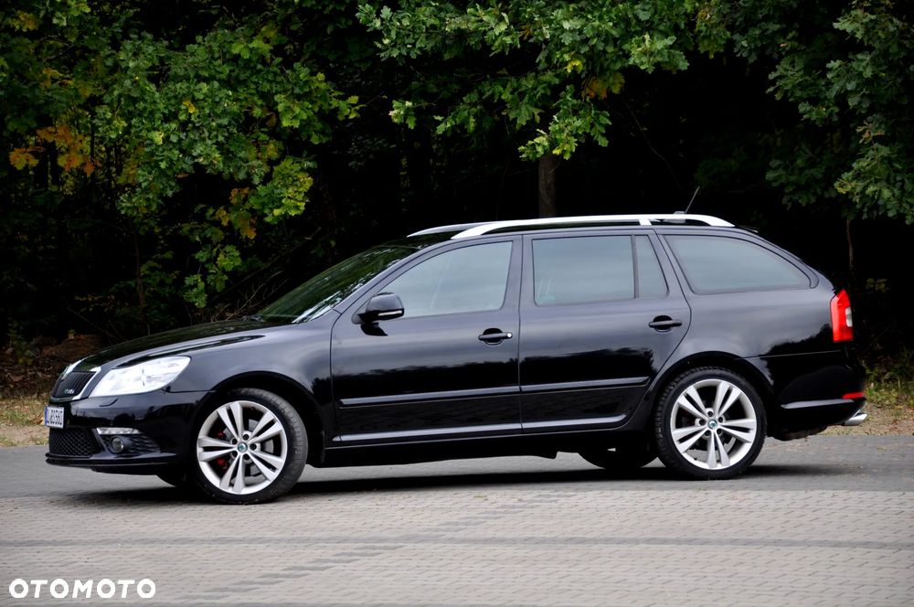 Skoda Octavia 2.0 TDI CR DPF RS - 11