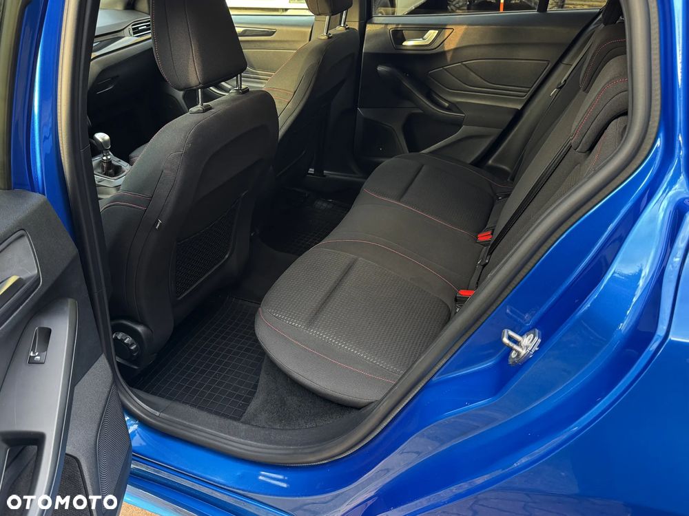 Ford Focus SW 1.5 EcoBoost ST-Line ASS - 17