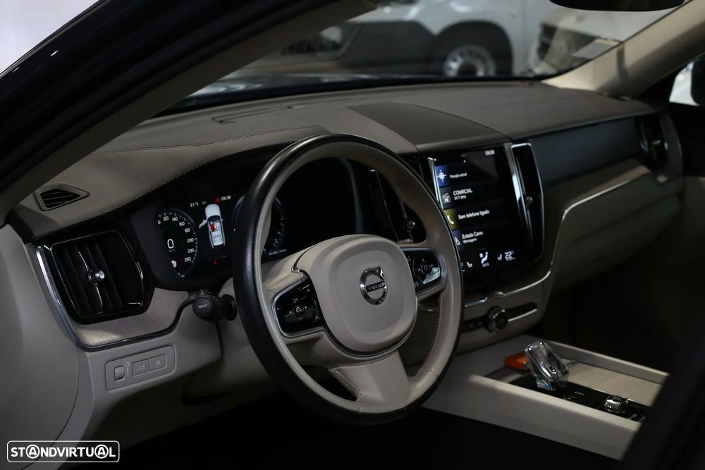 Volvo XC 60 2.0 T6 PHEV Inscription Expression AWD - 16