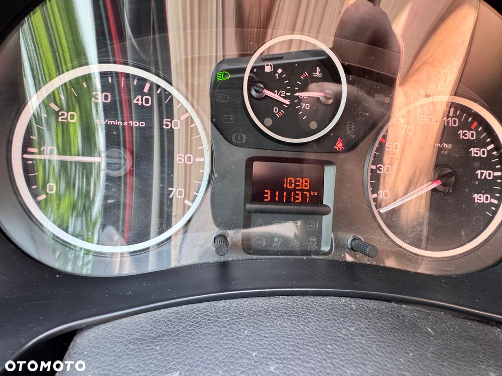 Peugeot Partner 1.6 e-HDi Trendy - 16