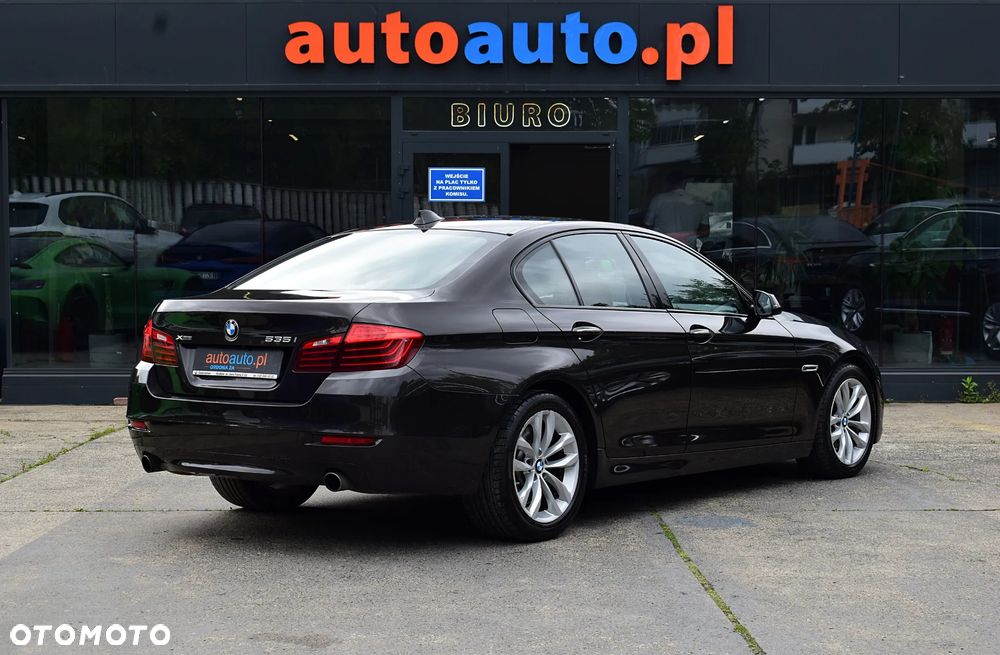 BMW Seria 5 535i xDrive Luxury Line - 27