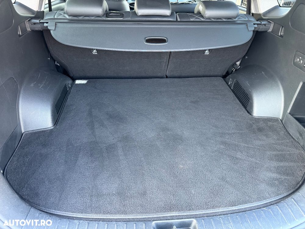 Hyundai Santa Fe 2.2 CRDi 4WD Trend - 29