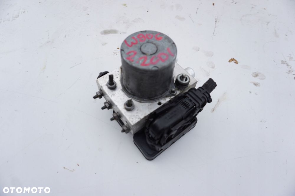 POMPA ABS A9069002201 MERCEDES SPRINTER W906 - 1