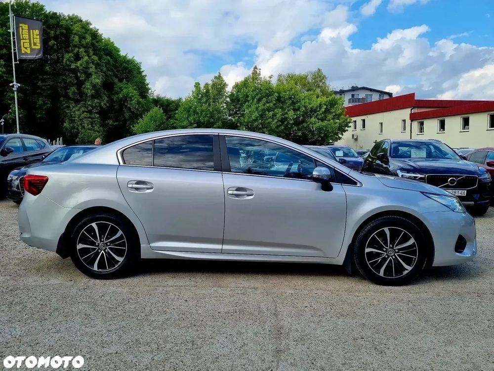 Toyota Avensis 1.8 Prestige - 4