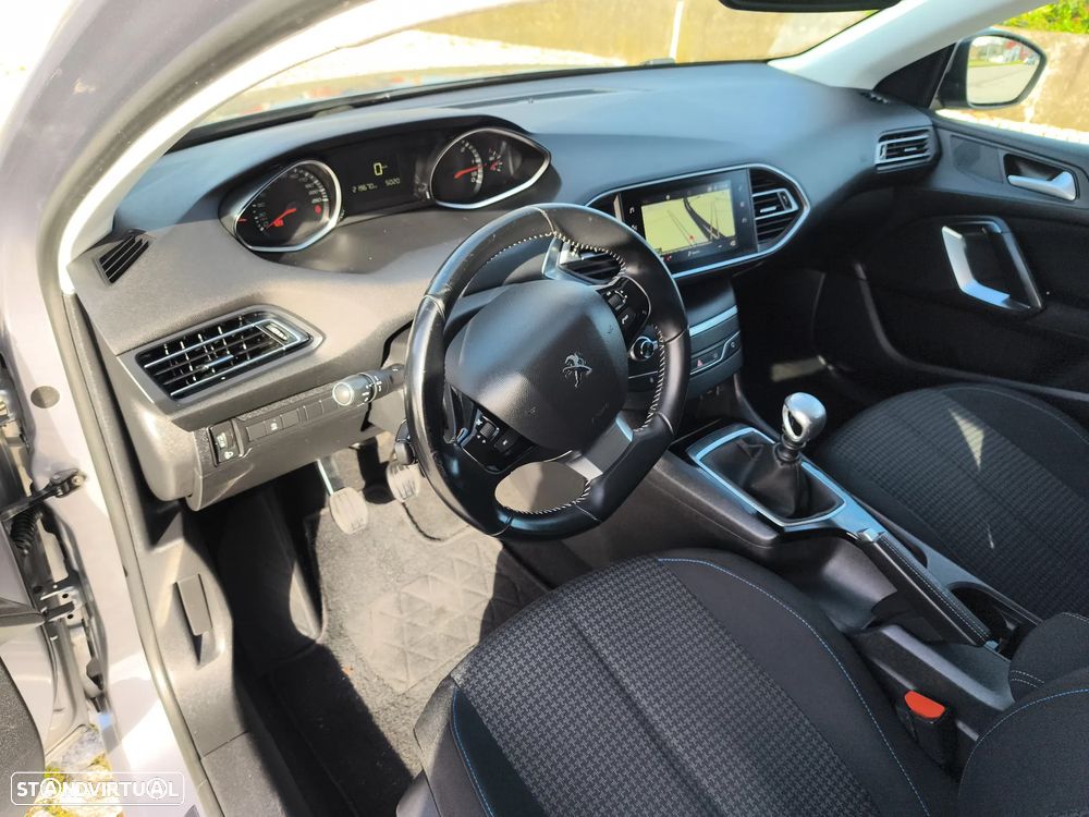 Peugeot 308 1.5 BlueHDi Style J17 - 15