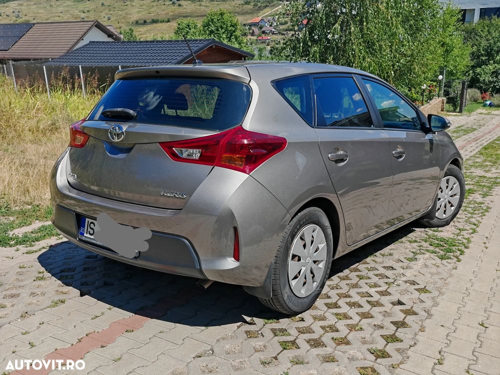 Toyota Auris 1.3 Dual VVT-i Terra - 3