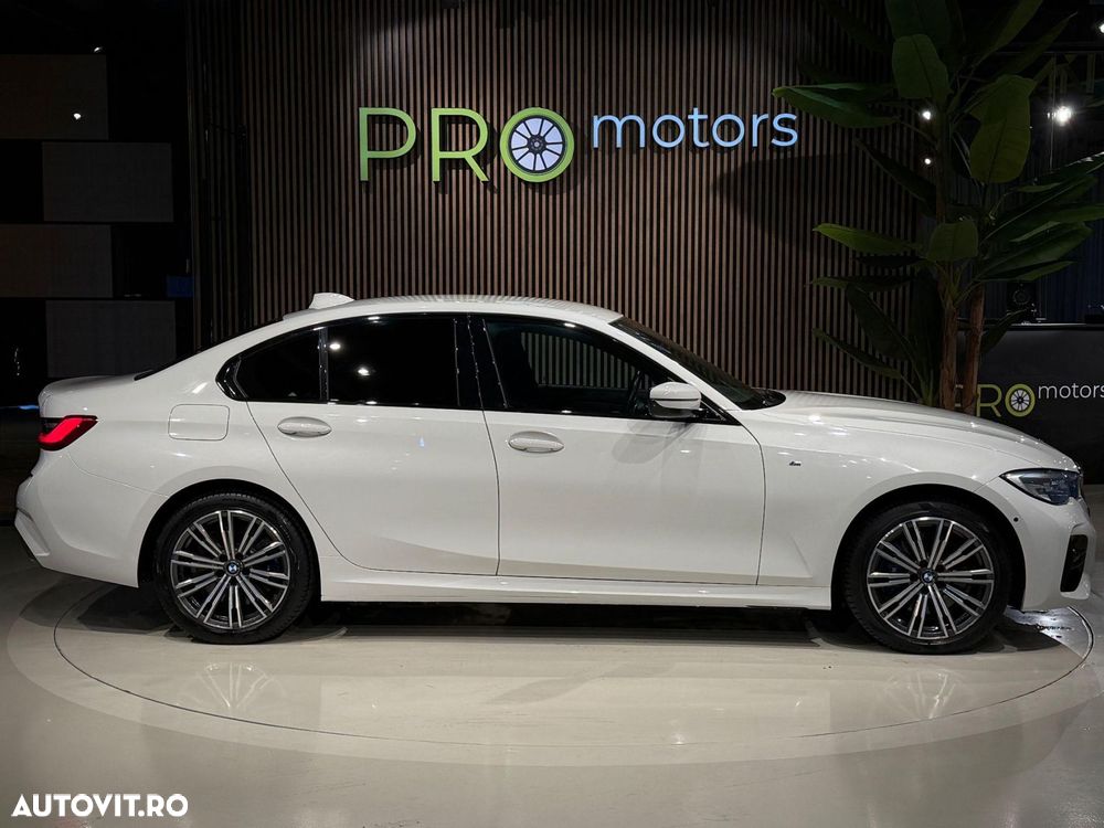 BMW Seria 3 330e iPerformance M Sport - 12