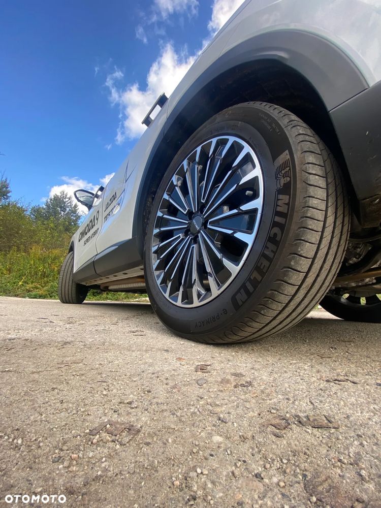 Omoda 9 1.5 Super Hybrid Exclusive AWD - 2
