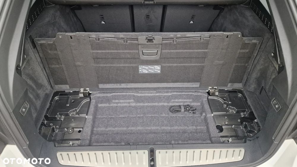 BMW Seria 5 520d xDrive M Sport sport - 32