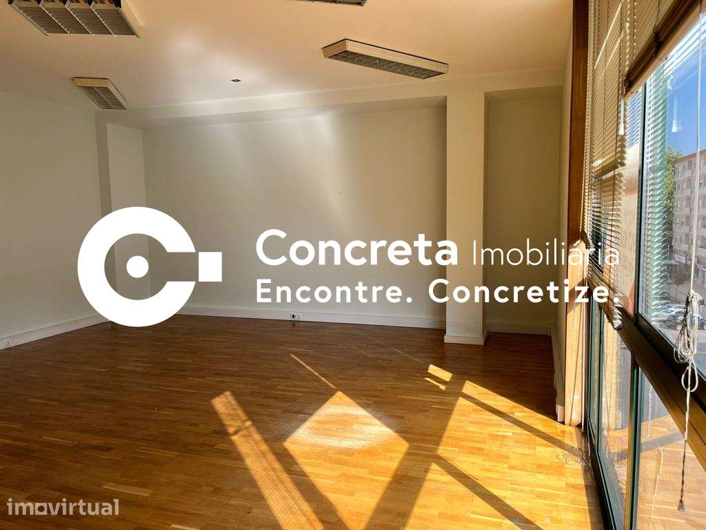 Escritório para arrendamento no Edf. Sobarcol III, no centro de Barcel - Grande imagem: 4/7