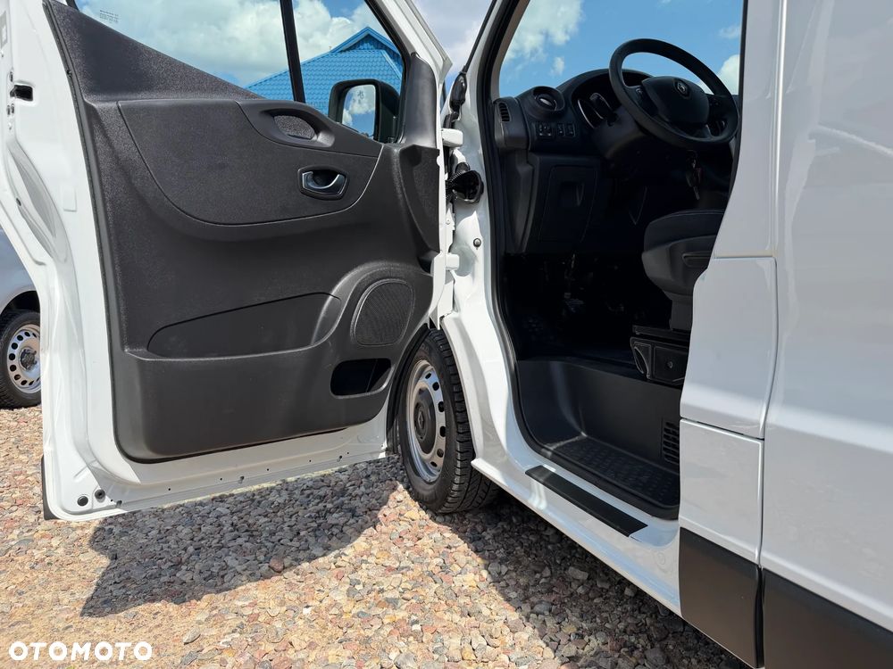 Renault Trafic - 17