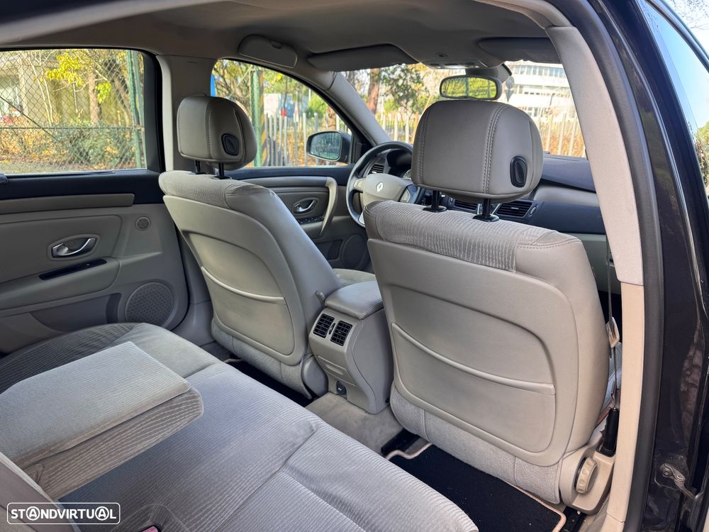 Renault Laguna 2.0 dCi Dynamique - 9