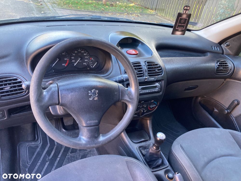 Peugeot 206 - 5