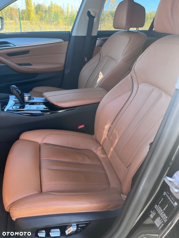 BMW Seria 5 - 21