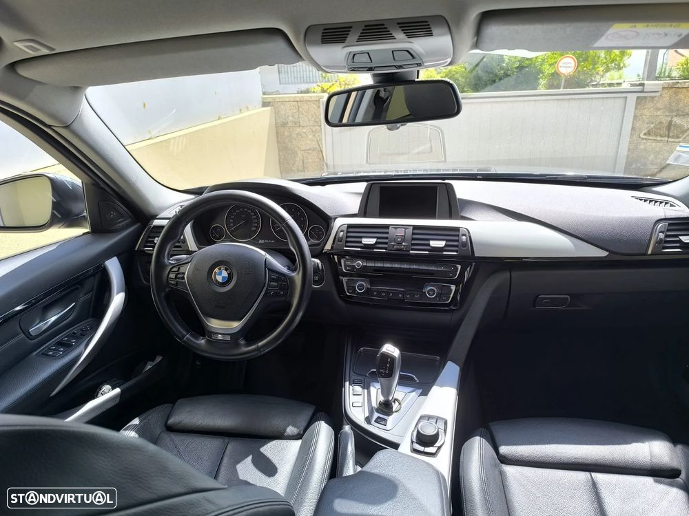 BMW 330 - 12