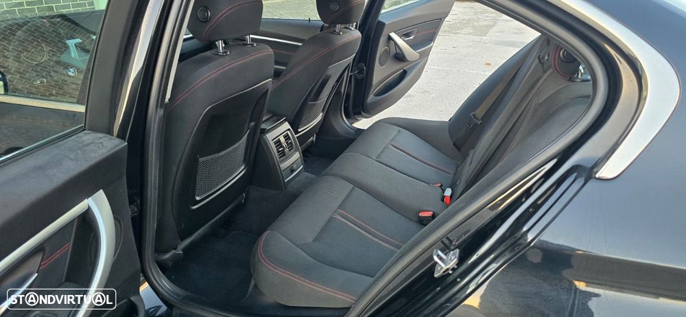 BMW 320 d Line Sport Auto - 36