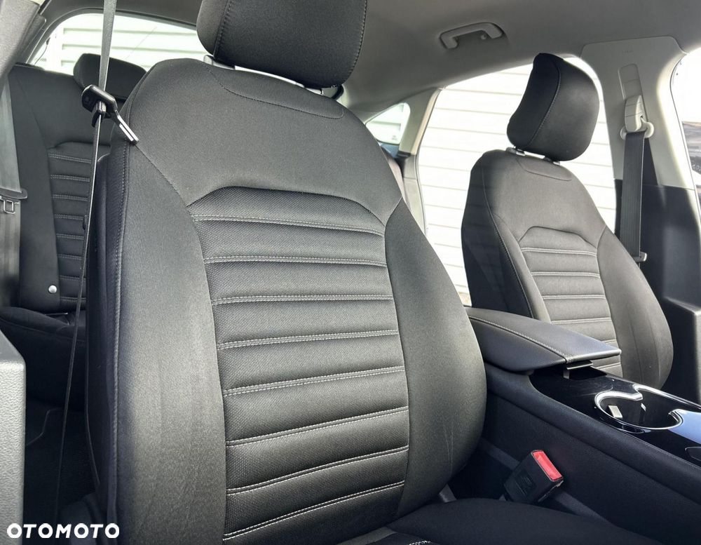 Ford Mondeo - 14
