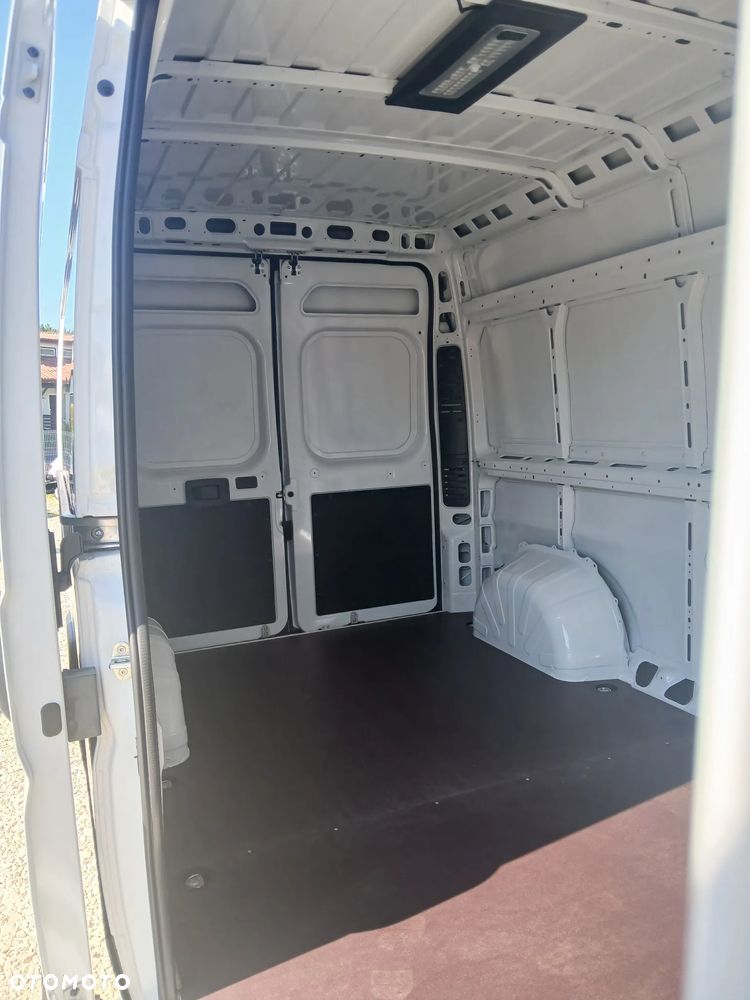 Toyota PROACE MAX Van z zabudową izotermiczną. - 23