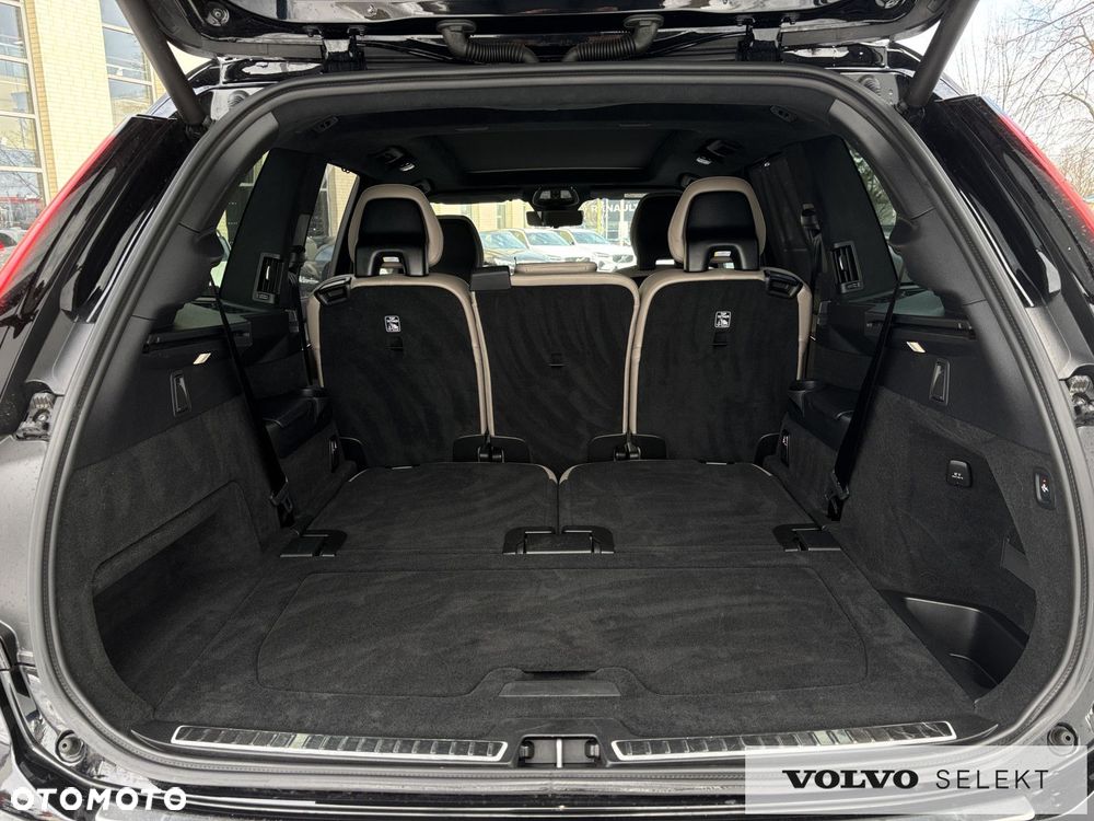 Volvo XC 90 - 31