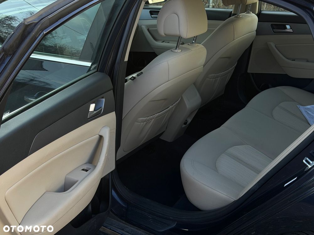 Hyundai Sonata - 9