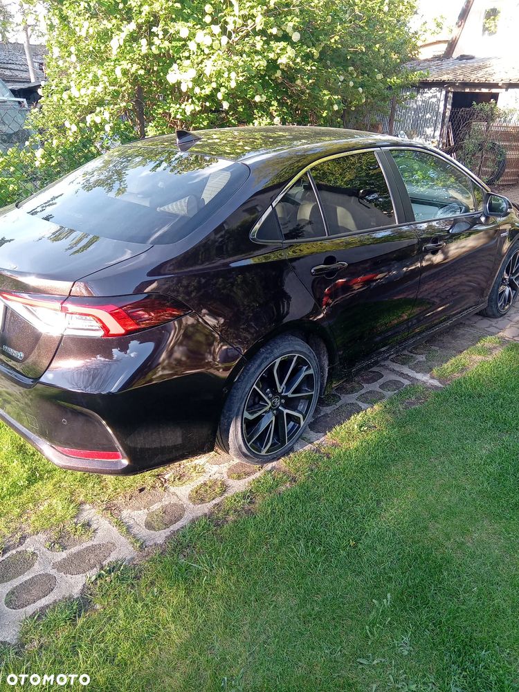 Toyota Corolla 1.8 Hybrid GPF Executive - 3