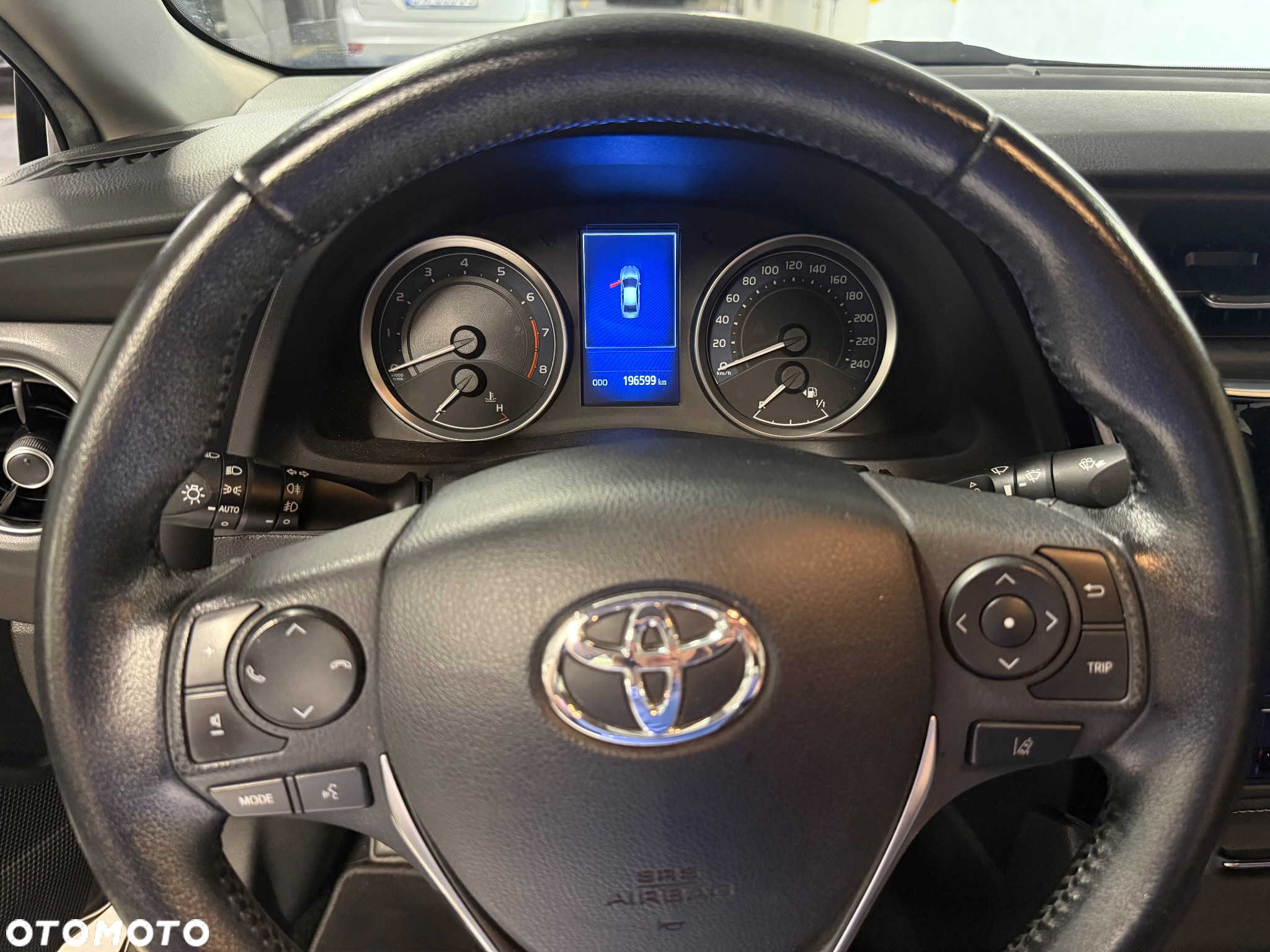 Toyota Corolla 1.6 Comfort - 10