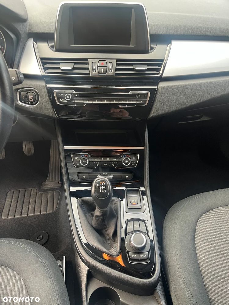 BMW Seria 2 216i Active Tourer - 11