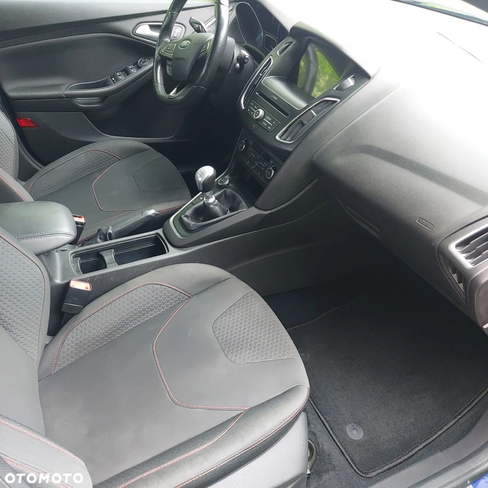 Ford Focus 2.0 TDCi ST - 16