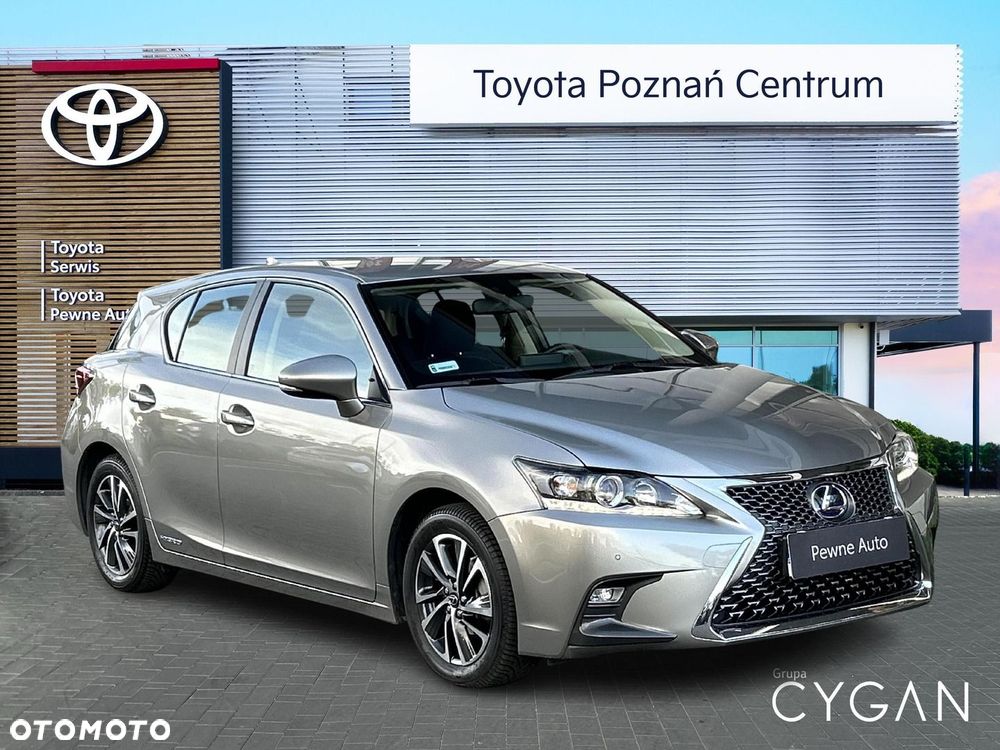 Lexus CT - 7