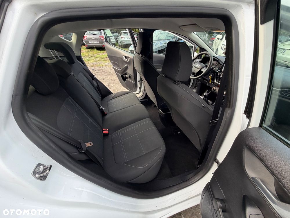 Ford Fiesta - 11