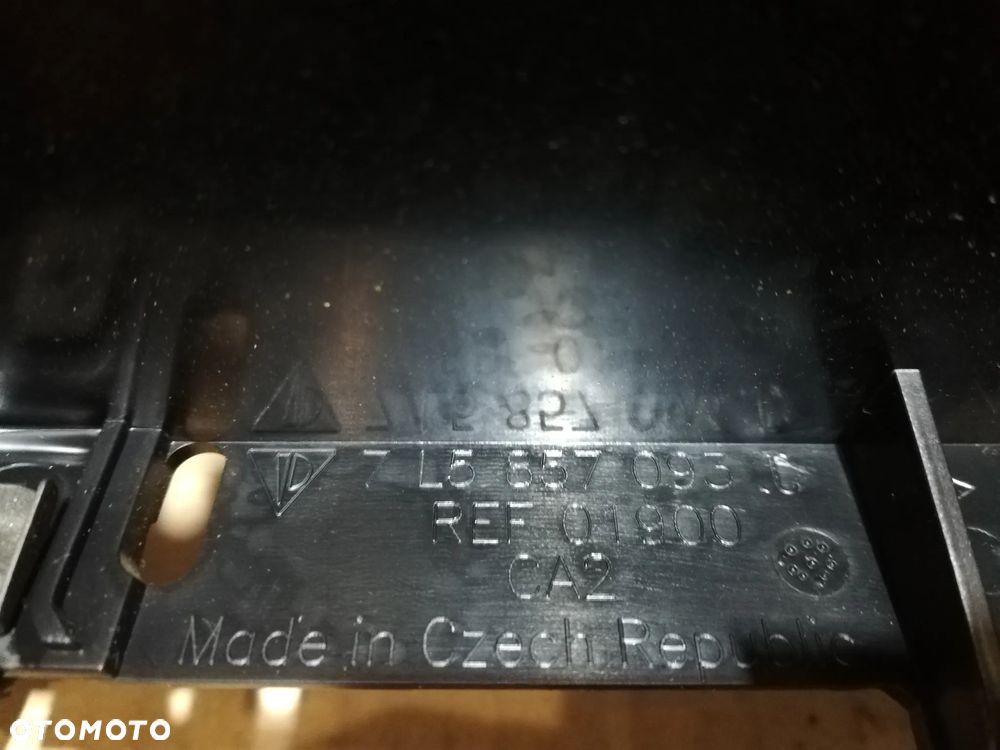 Porsche Cayenne Ramka jednostki multimedialnej 7L5857093 - 3