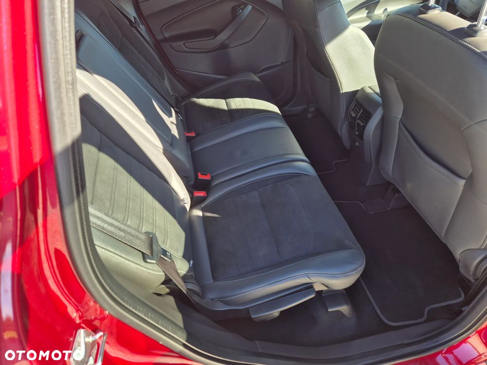 Ford Kuga 2.0 TDCi 4x4 ST-Line - 32