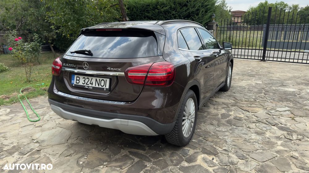 Mercedes-Benz GLA 220 d 4MATIC Aut. - 8