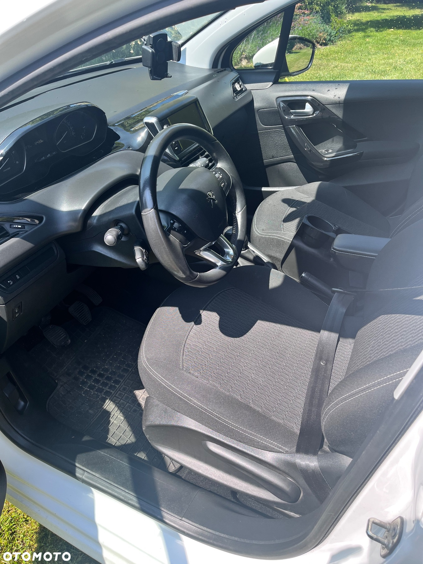 Peugeot 208 1.6 BlueHDi Active - 12