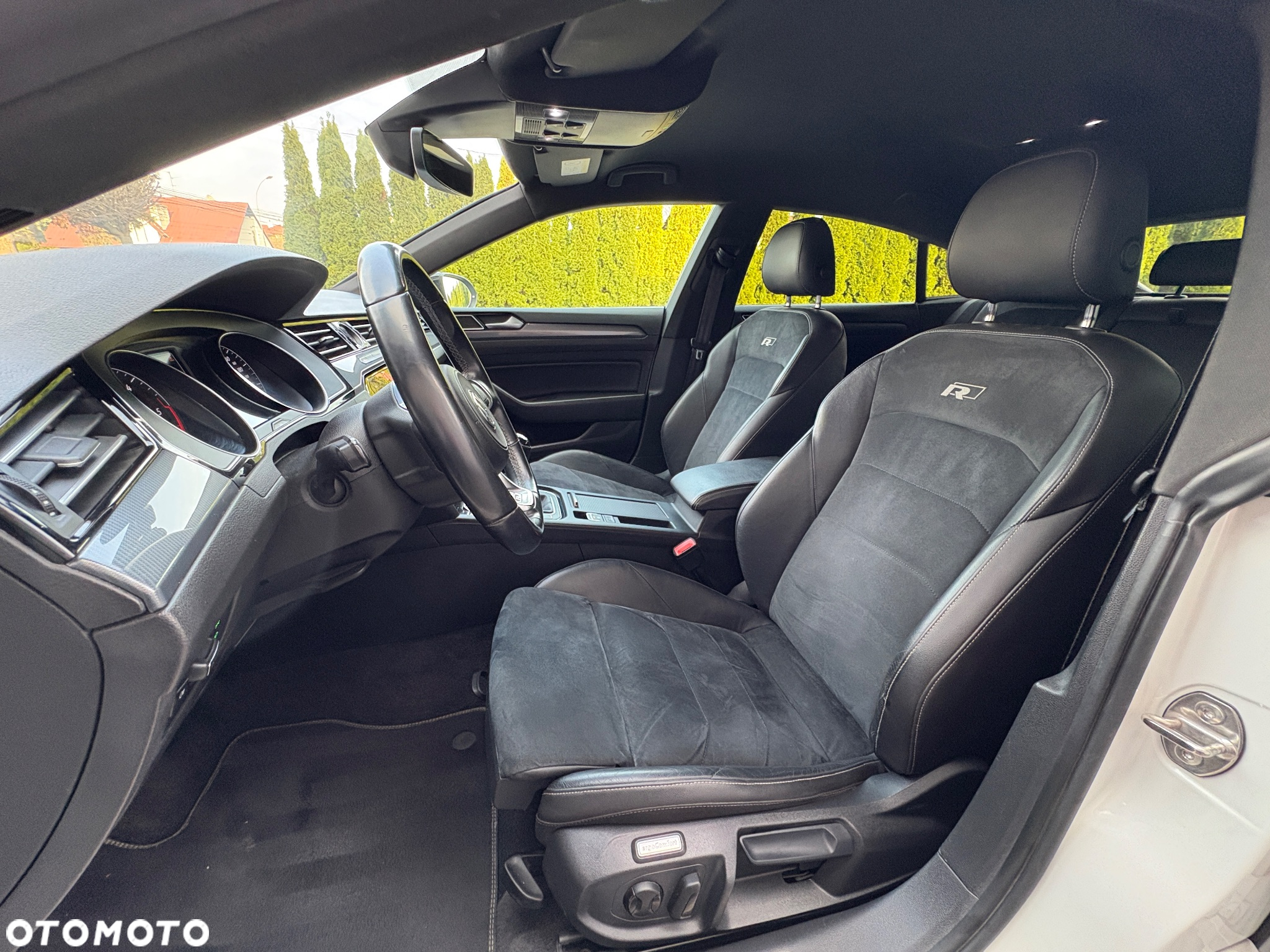 Volkswagen Arteon 2.0 TDI SCR R-Line - 14