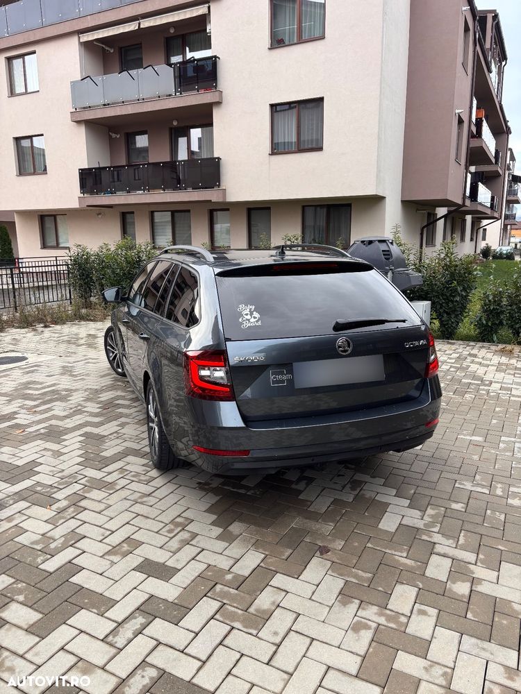 Skoda Octavia 2.0 TDI DSG Style - 3